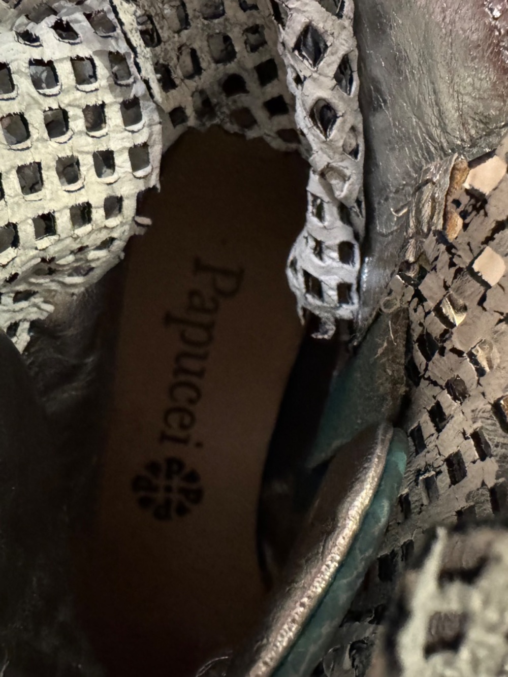 Papucei shoes + necklace - Picture 7 of 9